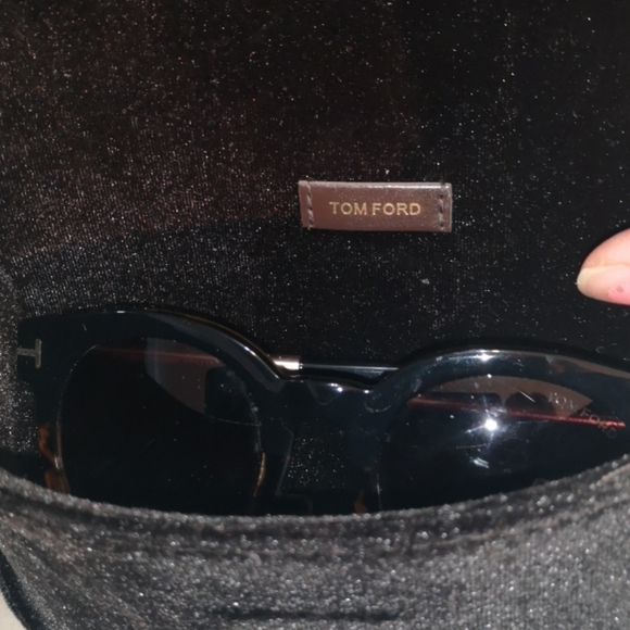 Tom Ford Sunglasses REAL - Picture 7 of 7